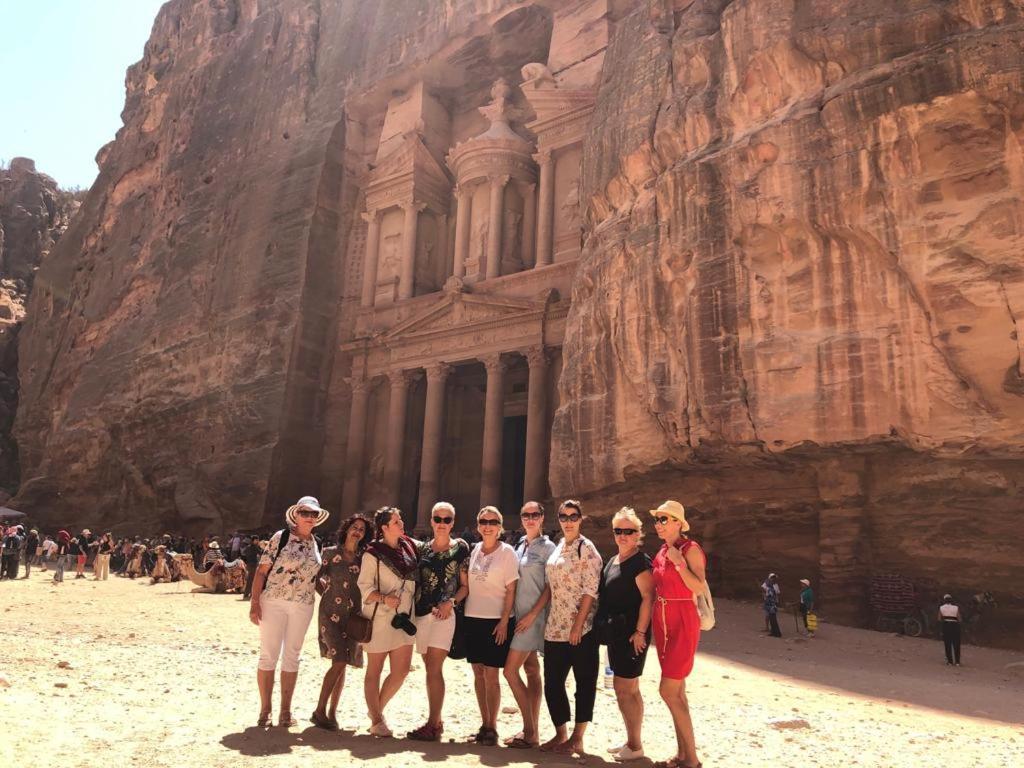 Guest House Attallah Wadi Musa Exterior foto