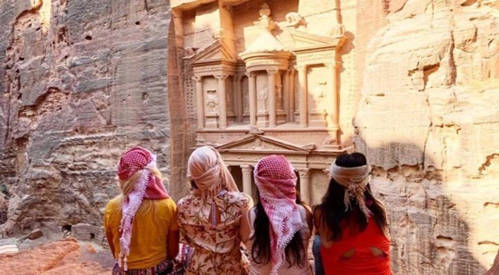 Guest House Attallah Wadi Musa Exterior foto