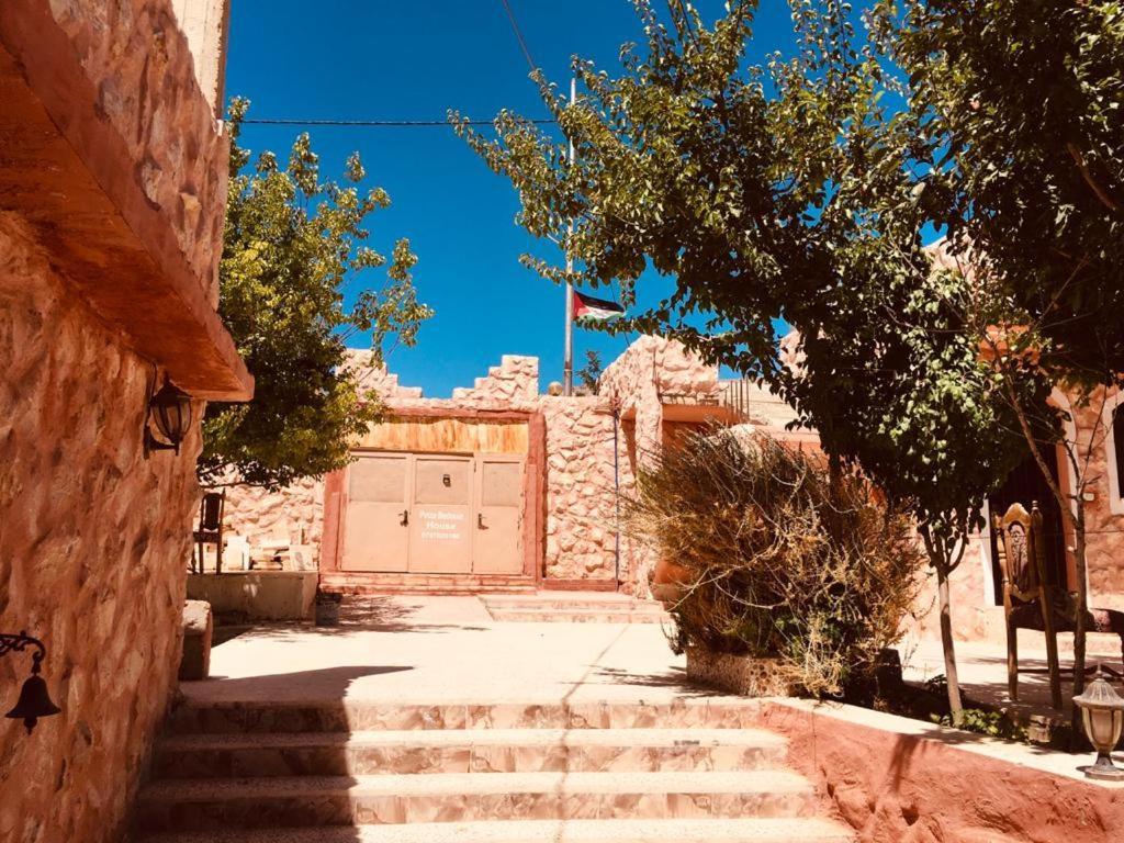Guest House Attallah Wadi Musa Exterior foto