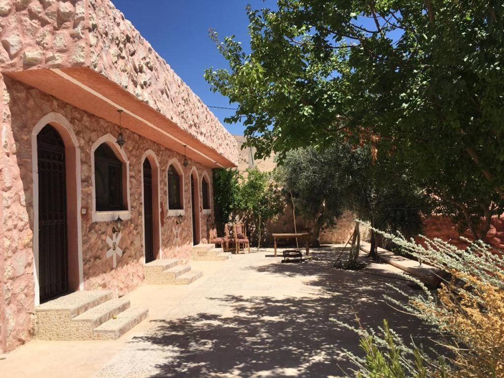 Guest House Attallah Wadi Musa Exterior foto